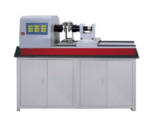 關于鉆桿扭轉試驗機的功能特點與夾具使用說明